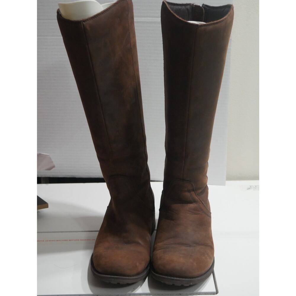 UGG Seldon Insulated Tall Leather Boots - Size 7 - S/N 1009201